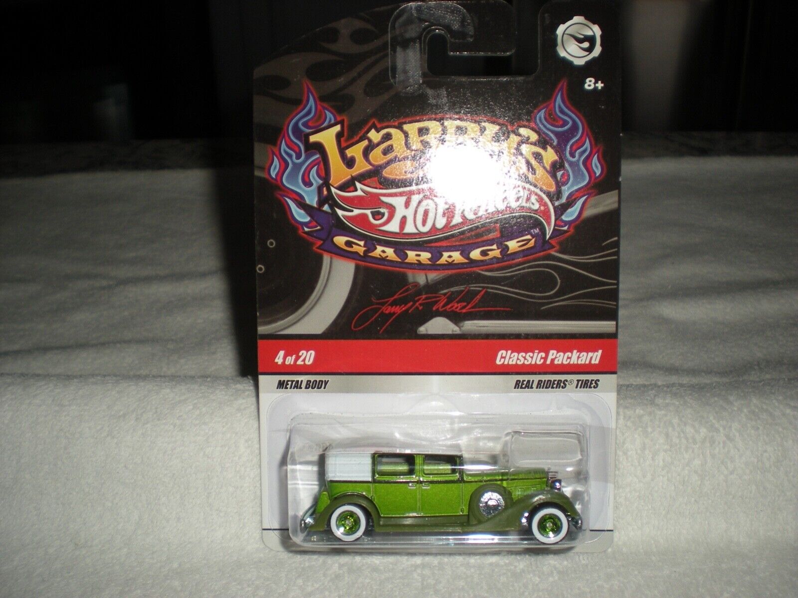 Hot Wheels Larry's Garage Classic Packard Green with Real Riders #4/20