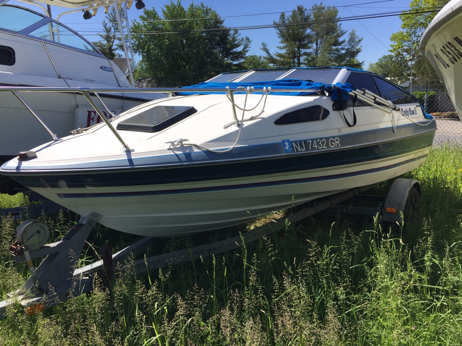 1987 Bayliner Capri 19' Cuddy Cabin & Trailer - New Jersey