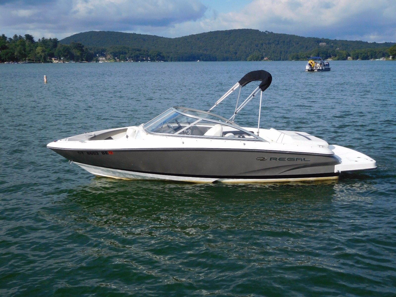 2009 Regal 1900 LSR