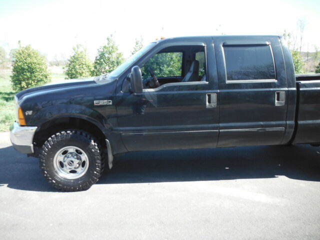 Image 1 of Ford: F-350 4X4 LARIAT…