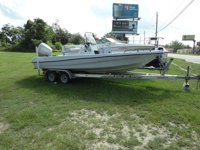 2004 22' Triton LTS Center Console Bay Boat Hull with Aluminum Trailer Honda 225