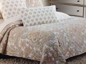 Cynthia Rowley Paisley Medallion Full Queen Quilt Set