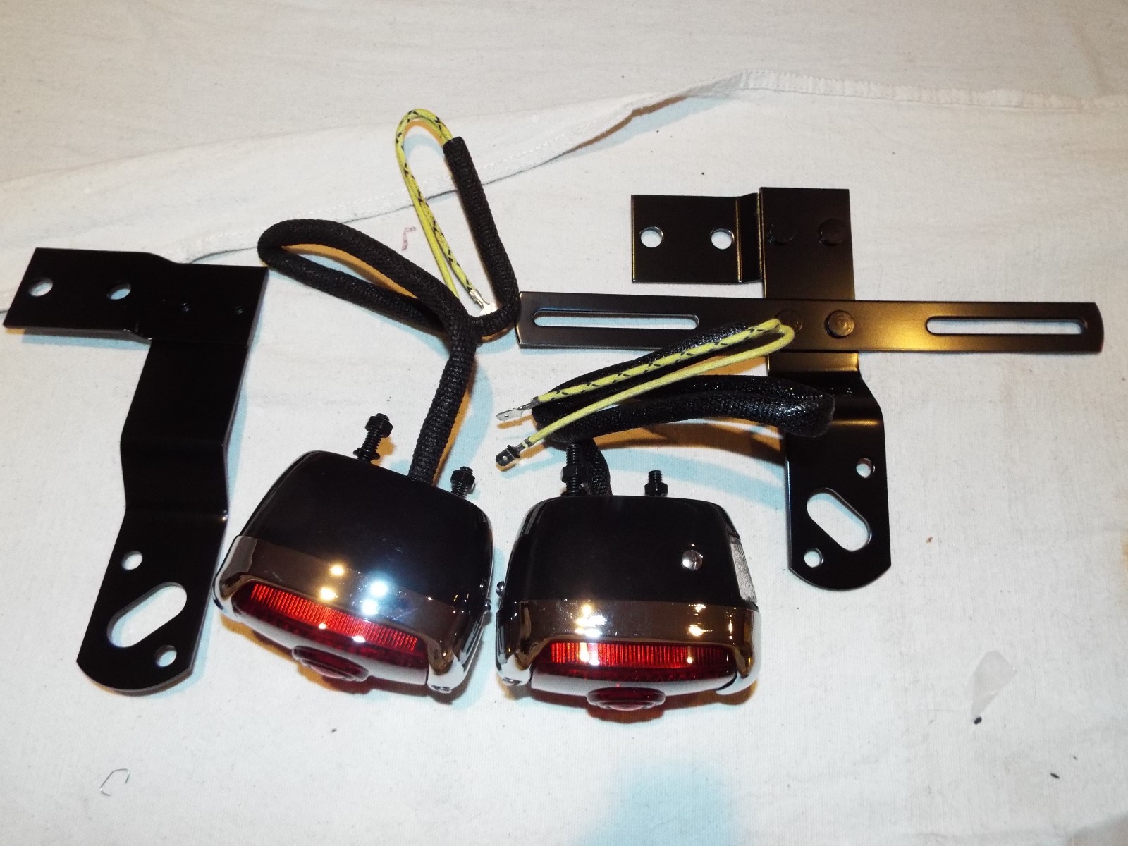 1947 1948 1949 1950 1951 1952 1953 Chevy Truck 6v Black Taillights