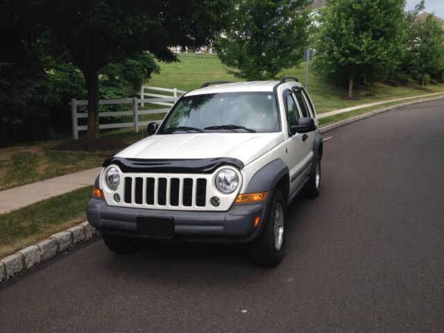 Image 1 of Jeep: Liberty 4dr Sport…