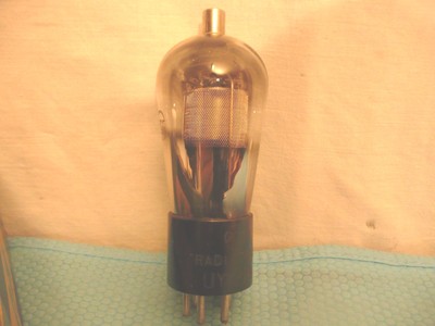 RCA RADIOTRON UY224 TUBE VINTAGE OEM and (1) ORIGINAL GE  BOX Made in U.S.A.