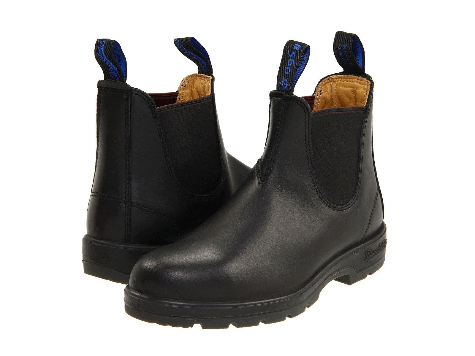blundstones on men