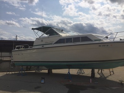 1979 Chris Craft Catalina Express 28 - $6,500