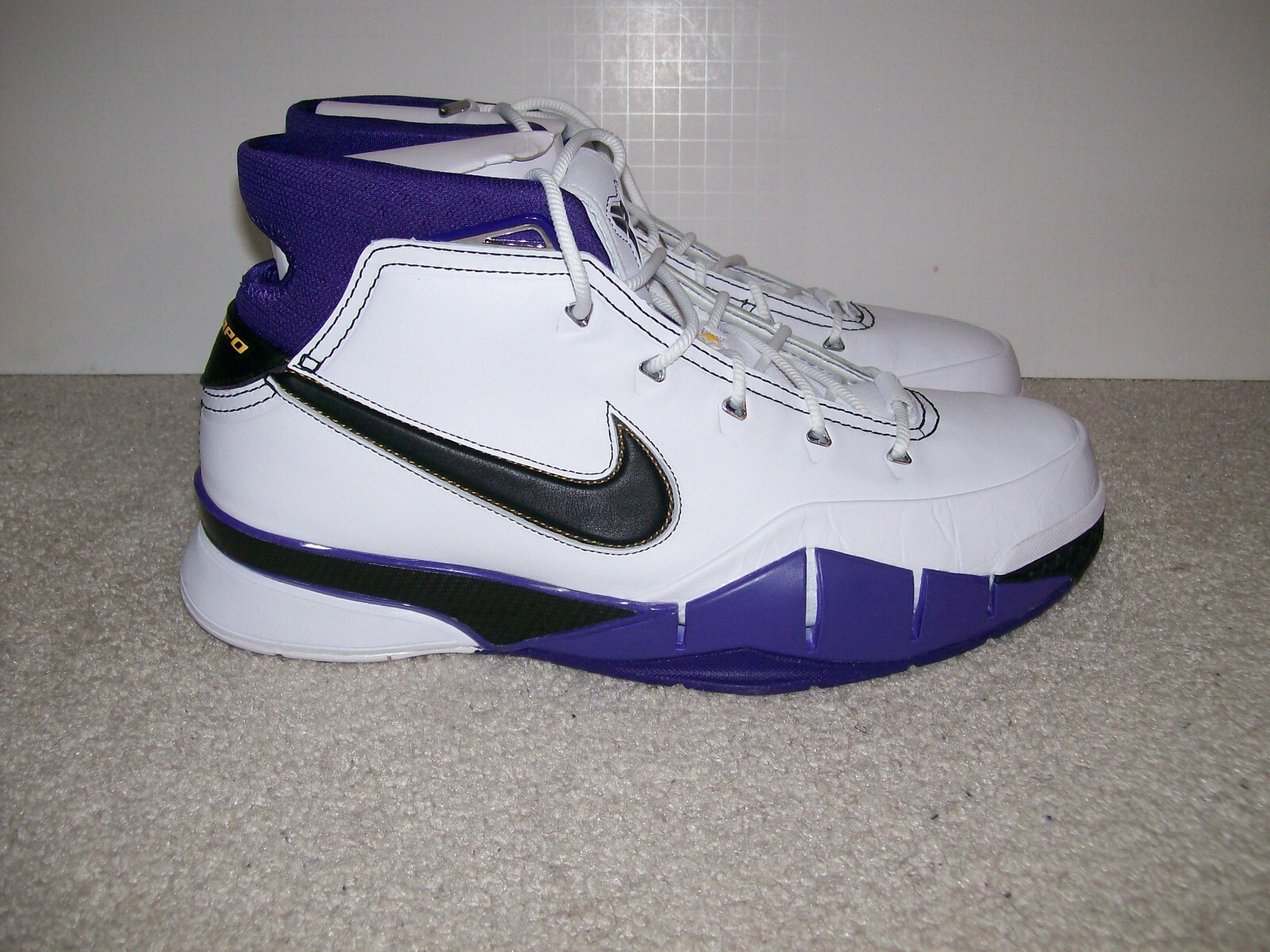 kobe protro 81 points