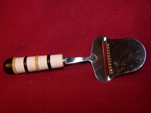 Grater 1  cheese knife 8 Slicer Serving Pfaltzgraff grater 2 Radius Long Knife Cheese