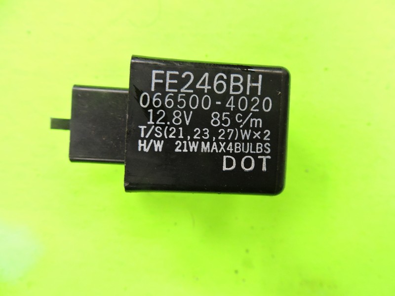 07 12 honda cbr600rr relay assembly fuse box ebay $_3 07 12 honda cbr600rr relay assembly fuse box ebay,Honda 600rr Fuse Box