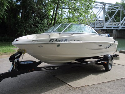 2010 Sea Ray 175 Sport ~ Only 133.6 Hours! ~ Immaculate ~ Garage Kept