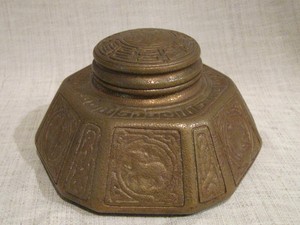 Tiffany-Zodiac-Bronze-Zodiac-Inkwell-1072