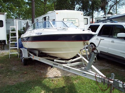 2004 Bayliner 19.5 ft open bow 3.0 I/O ski tube fish no trailer may deliver