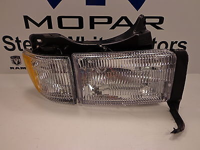 97-02 Dodge Ram 1500 2500 3500 New Headlamp Head Lamp Right Side Mopar Oem