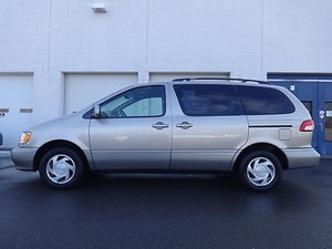 2003 toyota sienna le symphony #1