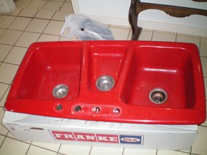 ... Iron-Porcelain-Triple-bay-Red-Kitchen-Sink-43-2-round-Bath-Sinks-Cast