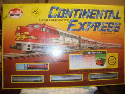 SCALE CONTINENTAL EXRESS TRAIN SET BY MODEL POWER 44 PC LITED LOCO 