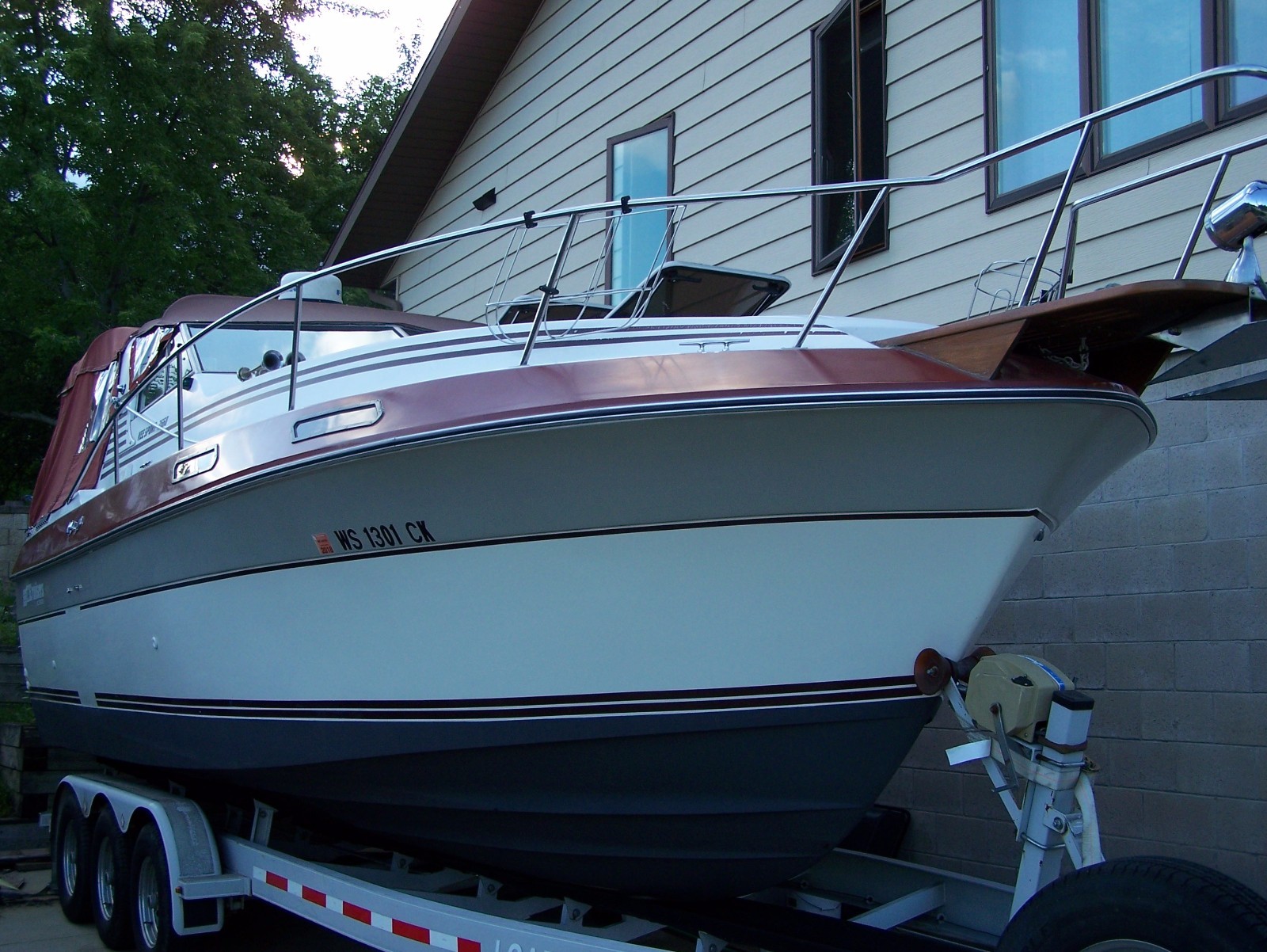26.5' Cruisers 266 Vee Sport Cruiser