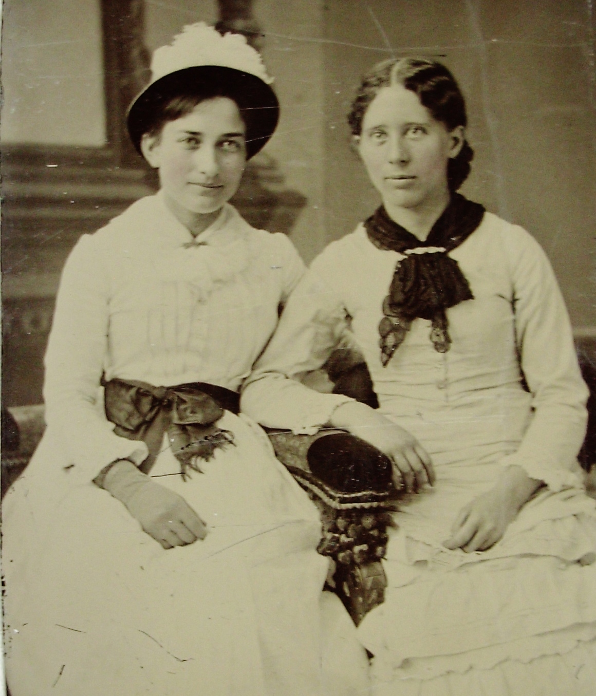 ANTIQUE TINTYPE PHOTO PORTRAIT OF 2 LOVELY ...