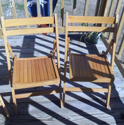 VINTAGE WOODEN RETRO FOLDING REVIAL WEDDING SLATTED CHAIRS X 4