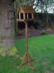  Free-Standing-Wooden-Garden-Outdoor-Bird-Feeding-Feeder-Table-Station