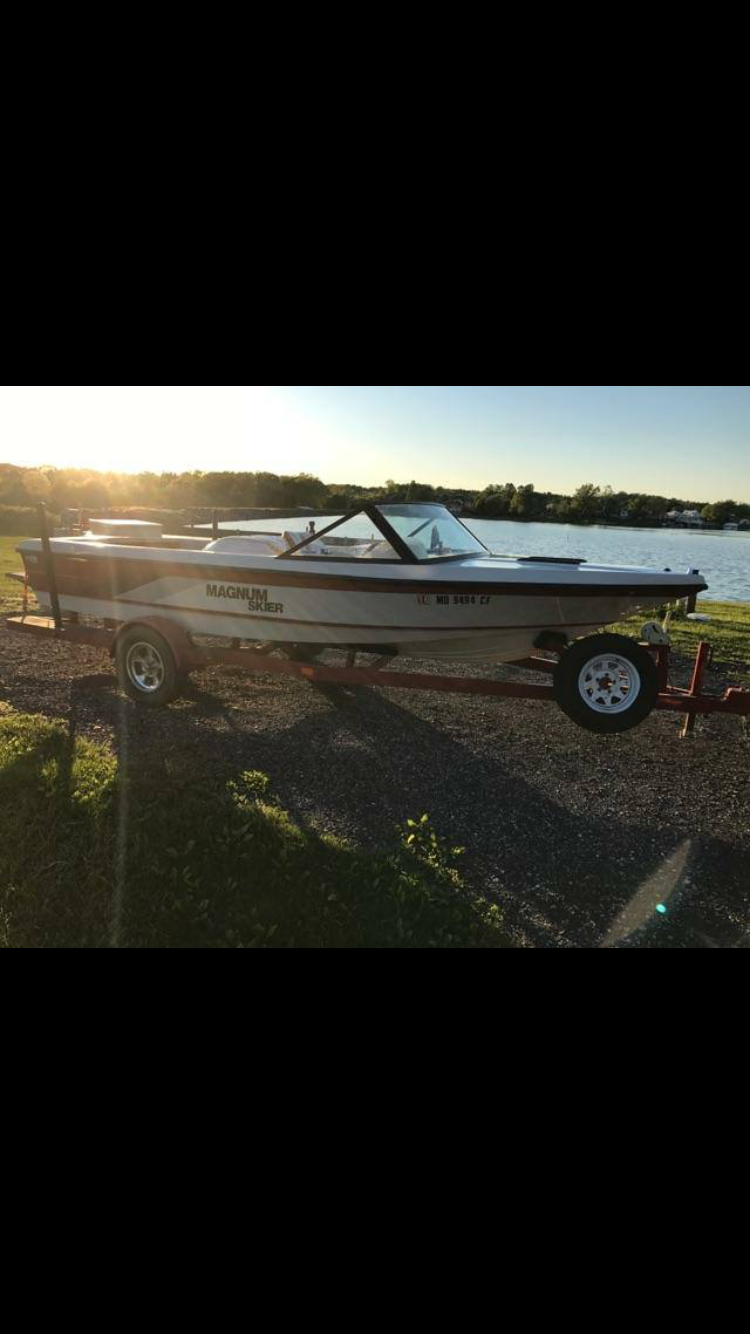 Marlin Magnum Competition Inboard Ski Boat
