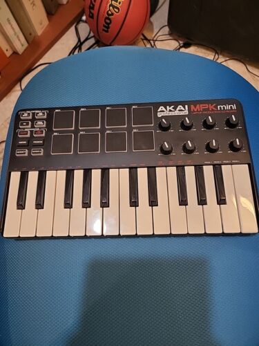 Akai Professional Mpk Mini Laptop Production Keyboard 25 Key MIDI controller