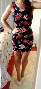 Forever-21-Boutique-Black-Red-ROse-Floral-Pattern-Bodycon-Mini-Dress ...