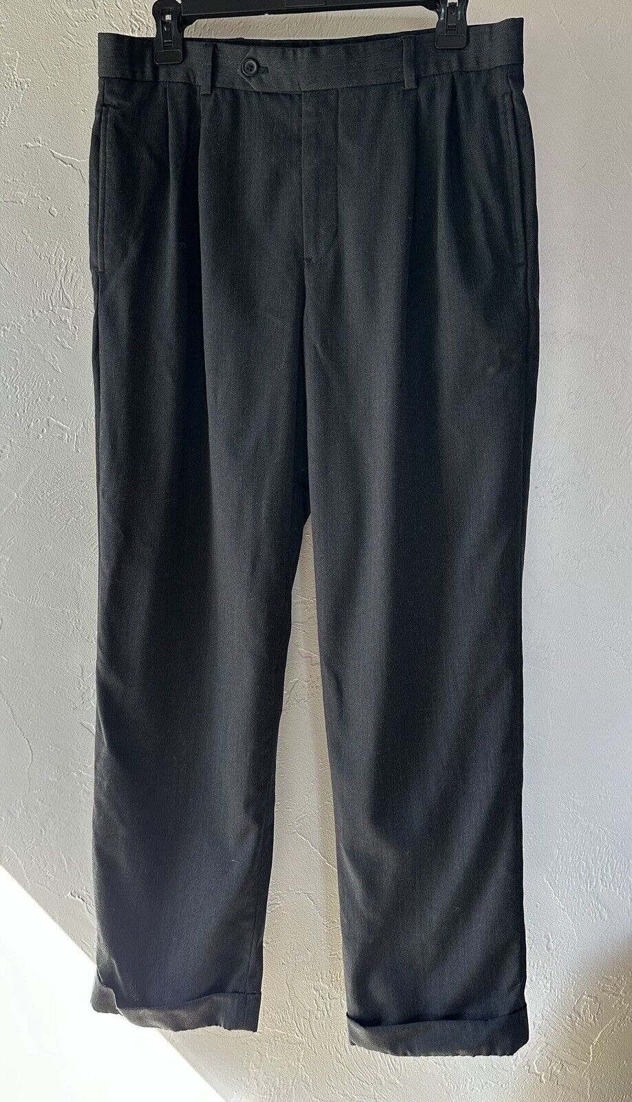 Brooks Brothers Madison Men’s Grey Wool Pleated Cuffed Dress Pants 33x30