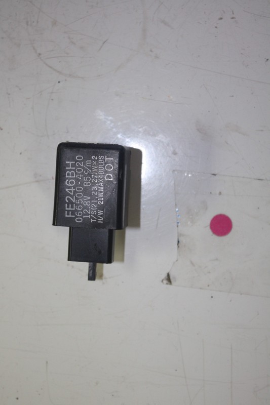 09 12 honda cbr600rr relay assembly fuse box turn signal rela ebay $_3 09 12 honda cbr600rr relay assembly fuse box turn signal rela ebay,Honda 600rr Fuse Box
