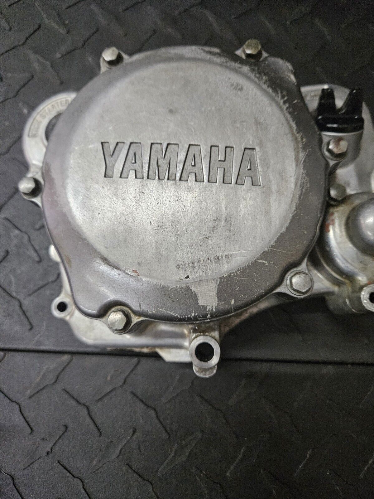 2004 Yamaha YZ85 YZ 85 Clutch Cover Inner Outer Clutch Cover Water Pump 