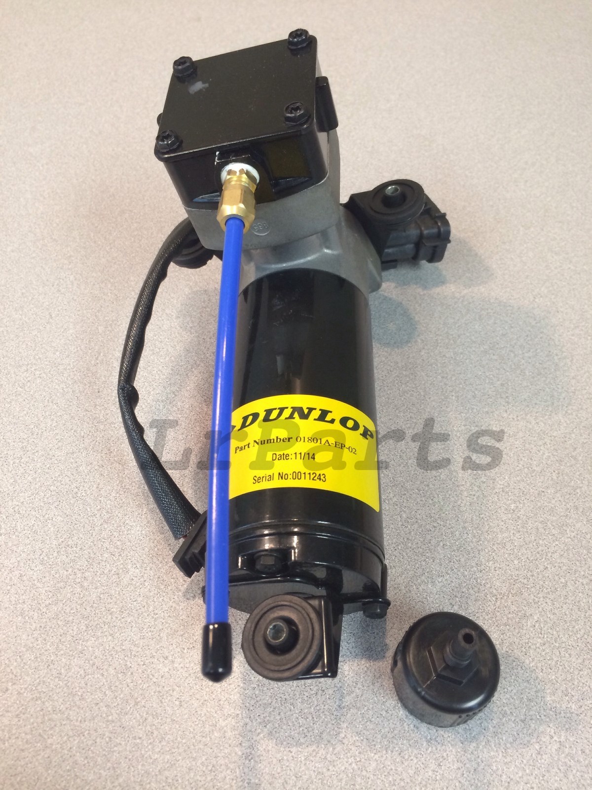 LAND ROVER RANGE ROVER P38 9502 AIR SUSPENSION COMPRESSOR OEM DUNLOP