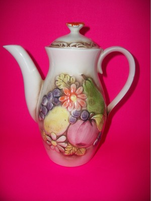 CERAMIC TEAPOT w/ APPLE LEMON PEAR GRAPES FRUIT DESIGN KITCHEN / DISPLAY TEA POT