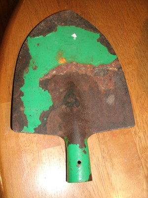 VINTAGE METAL GARDEN  SHOVEL HEAD