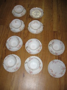 the shown, has vintage cups tea and see one cups sold plates photos, as small nick very saucers vintage  of