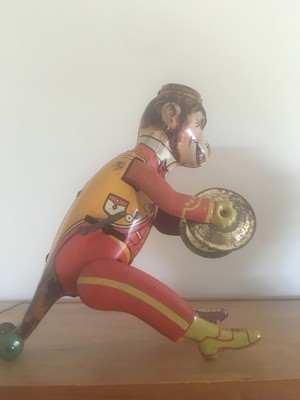 Vintage  Wind-up  Monkey Figure Toy