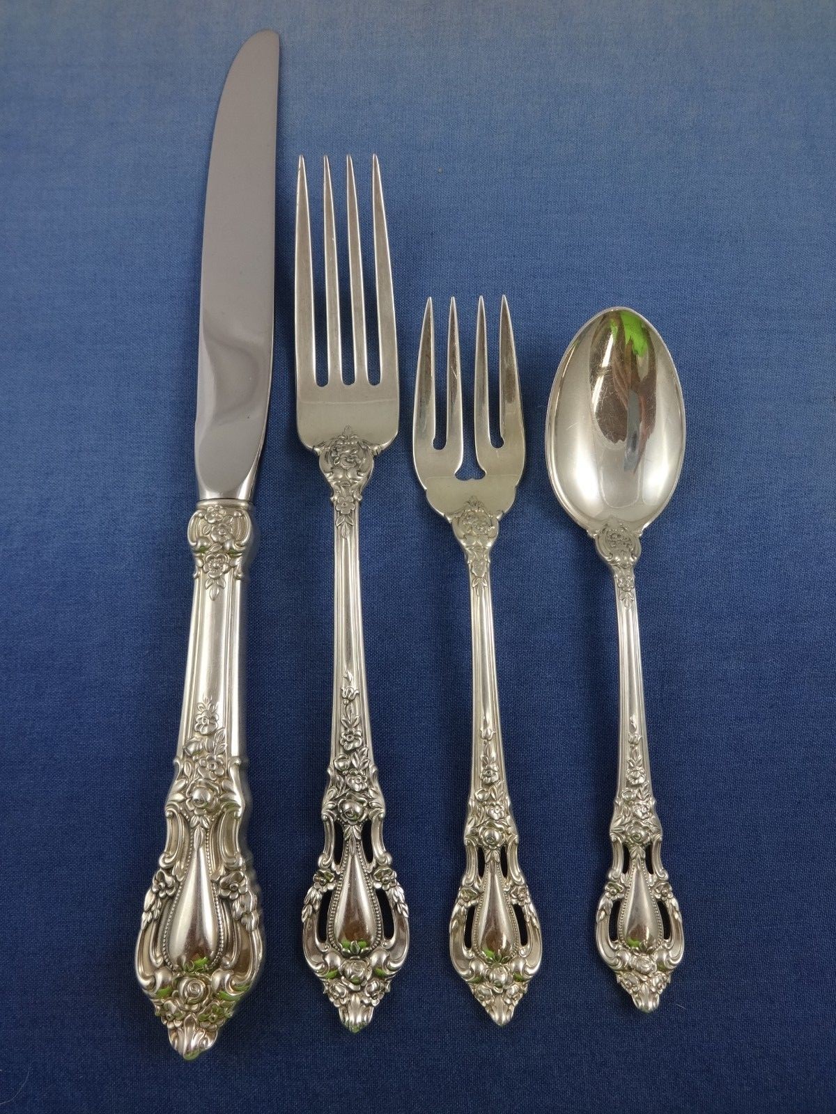 Eloquence by Lunt Sterling Silver Flatware Service Set 48 Pieces Dinner