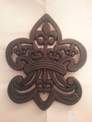 Fleur De Lis Shaped Cast Iron Trivet ...