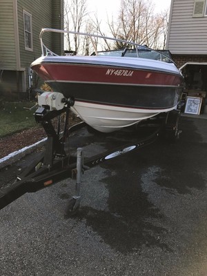 1987 Chaparral XLC 215 Boat