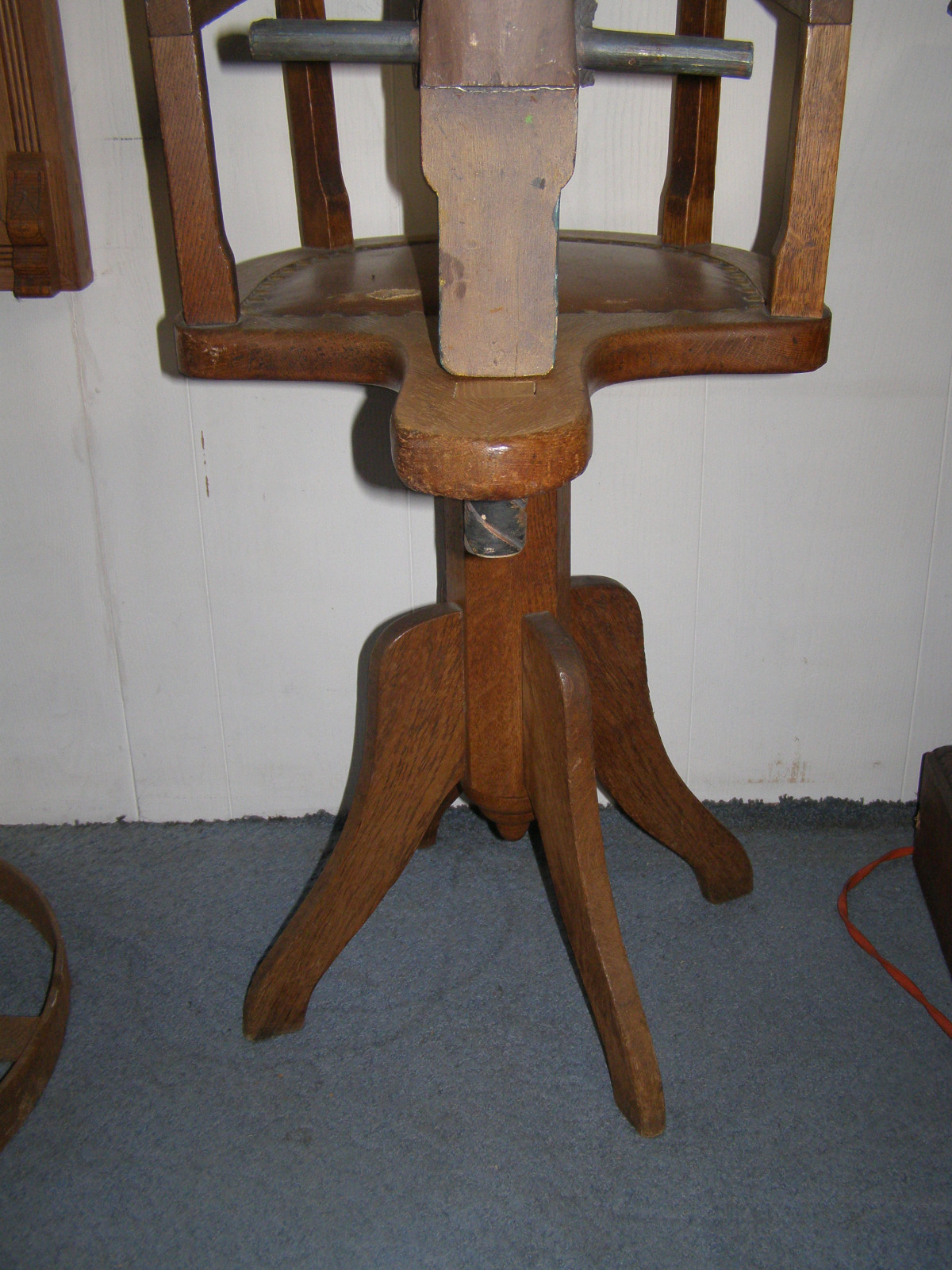 ANTIQUE OAK CHILD'S BARBER CHAIR w/ Carved Wood Horse