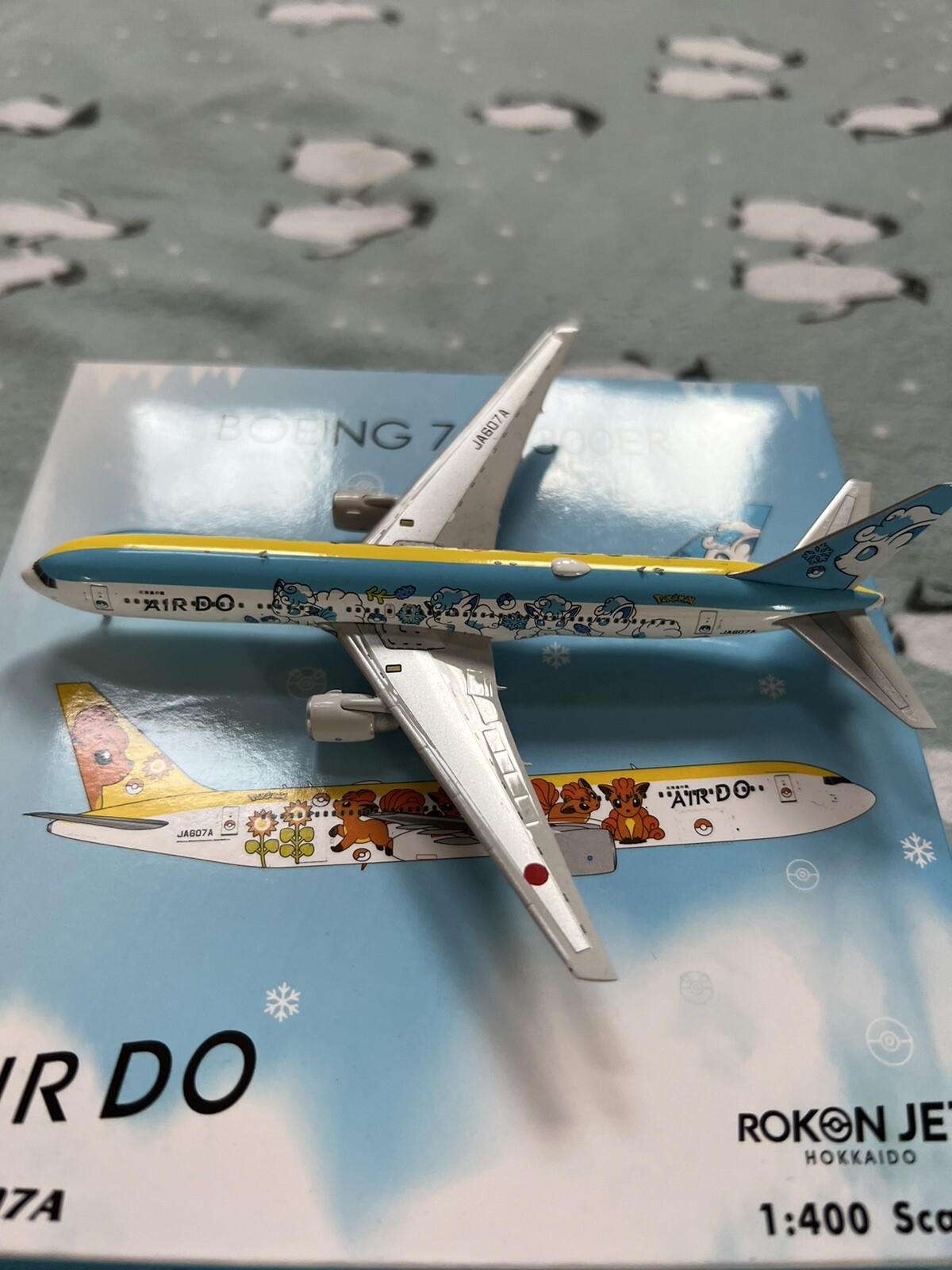 □Phoenix エア・ドゥ B767-300 ロコンジェット AIR DO JA607A 1