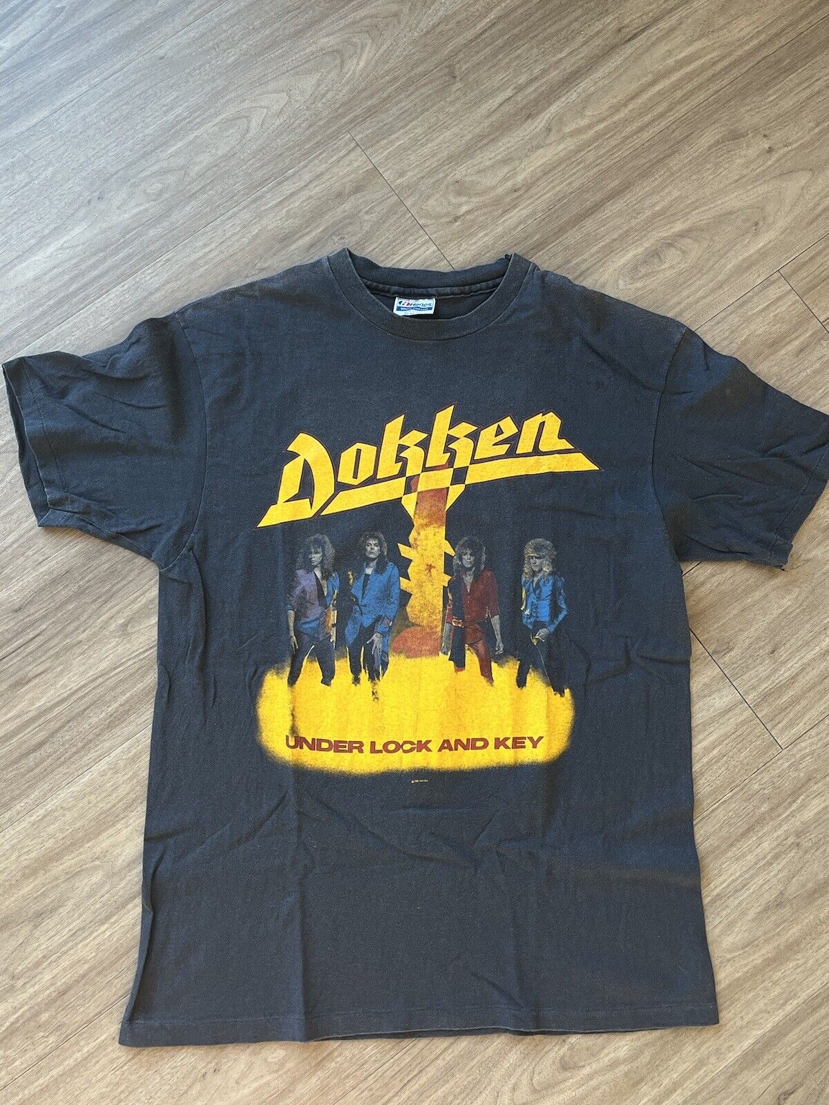 Vintage Dokken T-Shirt 1985 Under Lock & Key XL