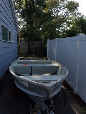 1997 Starcraft Boat