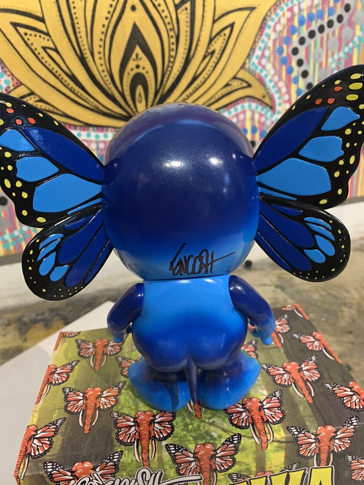 2019 Ron English Elefanka Exclusive 8 Vinyl Art Figure Elephant Butterfly Signed