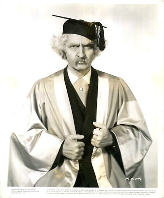ADVENTURES OF MARK TWAIN 1944 Fredric March MORTAR BOARD 10x8 PORTRAIT