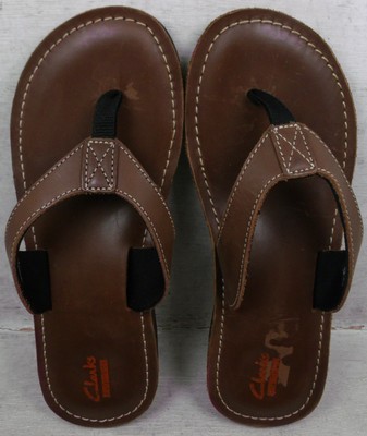 clarks brown leather flip flops