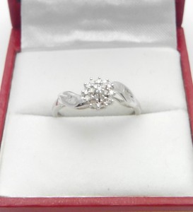 NEW-9CT-WHITE-GOLD-0-15CT-DIAMOND-CLUSTER-ENGAGEMENT-RING-SIZE-K-M-R-S