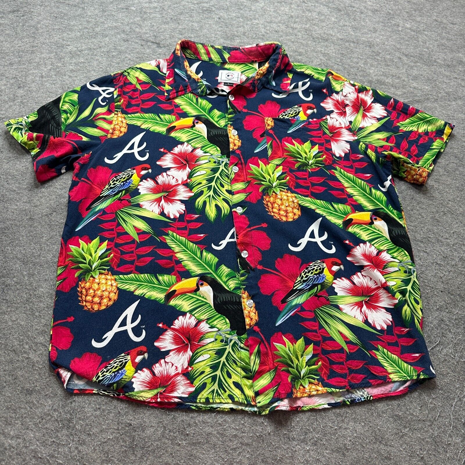 Atlanta Braves Hawaiian Aloha Shirt Men L Blue Red Green Tropical Graphic MLB