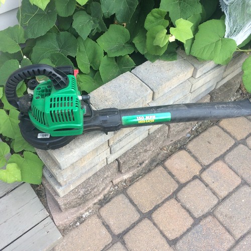 WEED EATER Featherlite 2 Cycle Gas Powered ...