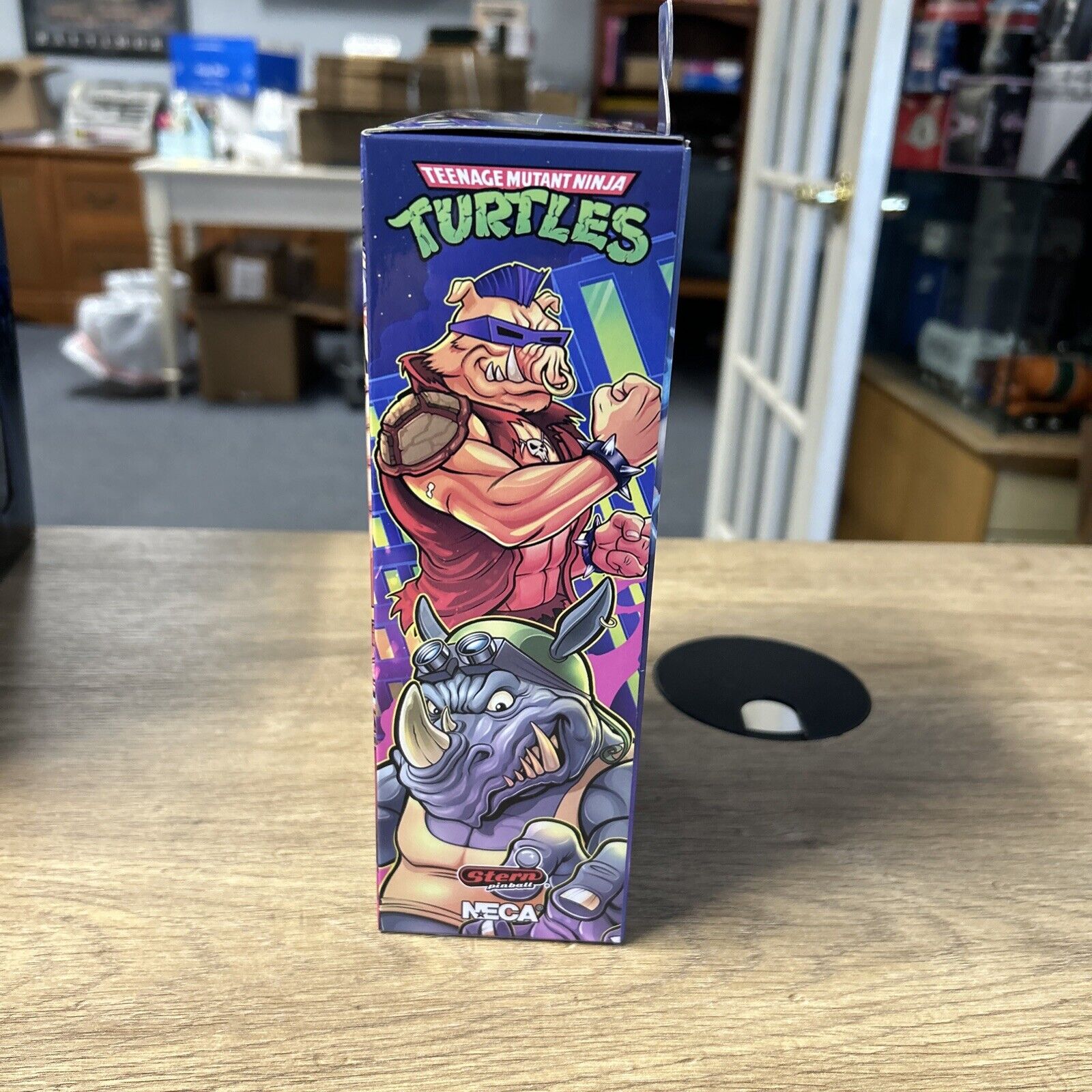 NECA Teenage Mutant Ninja Turtles Shredder Stern Pinball Loot Crate TMNT Figure